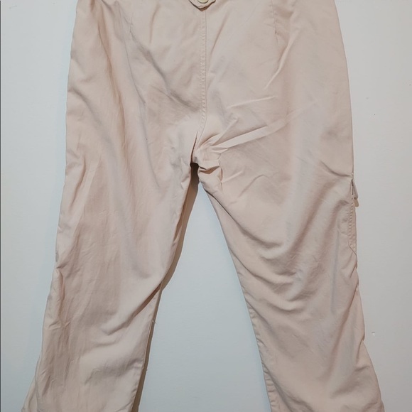 Khaki Mid Length Pants. - Picture 9 of 9